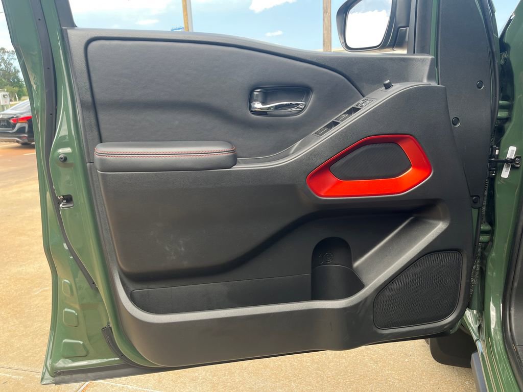 Certified 2025 Nissan Frontier Pro-X RWD image 14