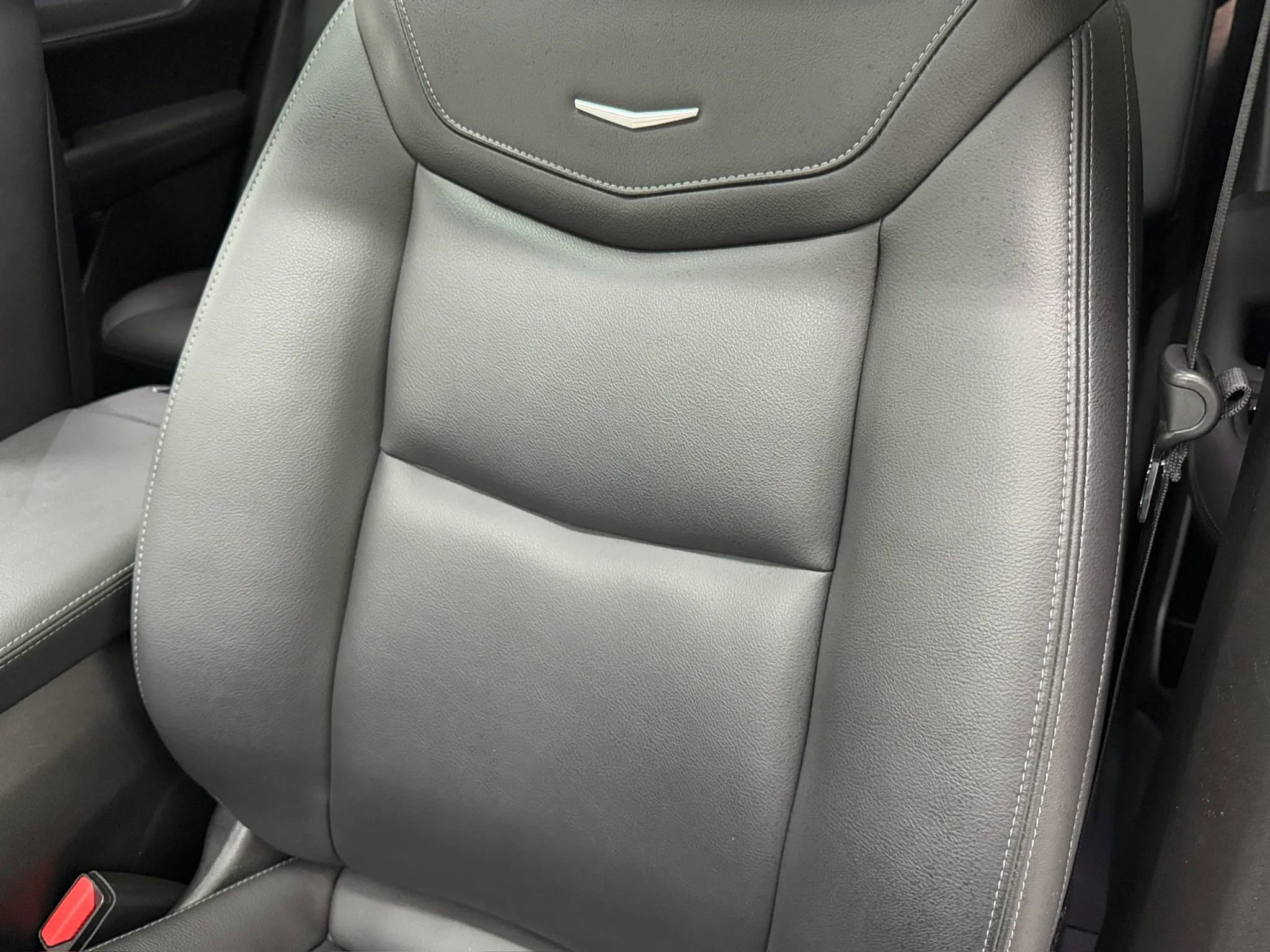 Used 2023 Cadillac XT6 Luxury FWD image 34