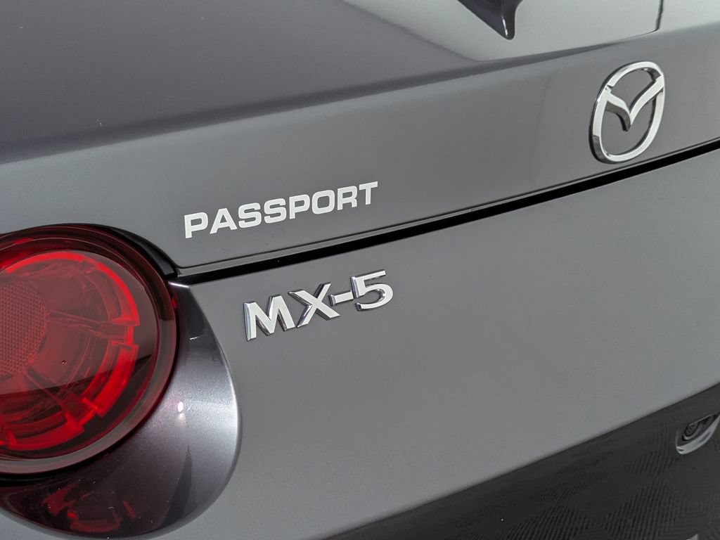 Used 2022 MAZDA MX-5 Miata Grand Touring RWD image 14