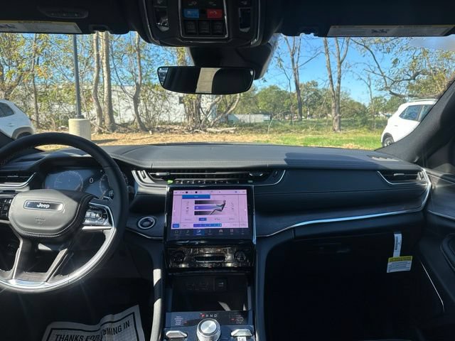 New 2025 Jeep Grand Cherokee L Overland AWD/4WD image 28