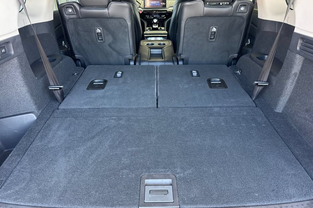 Certified 2026 Acura MDX w/ Technology Package FWD image 20