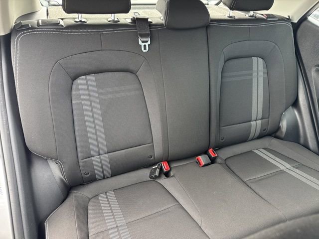 Certified 2023 Hyundai Venue SEL image 23