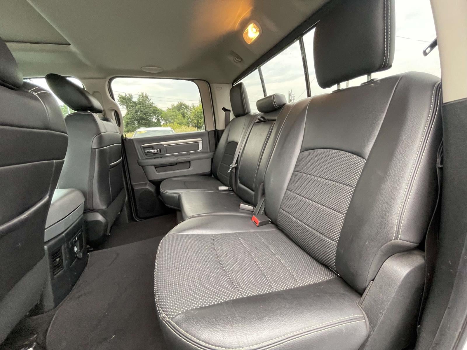 Used 2017 RAM 1500 Lone Star RWD image 12