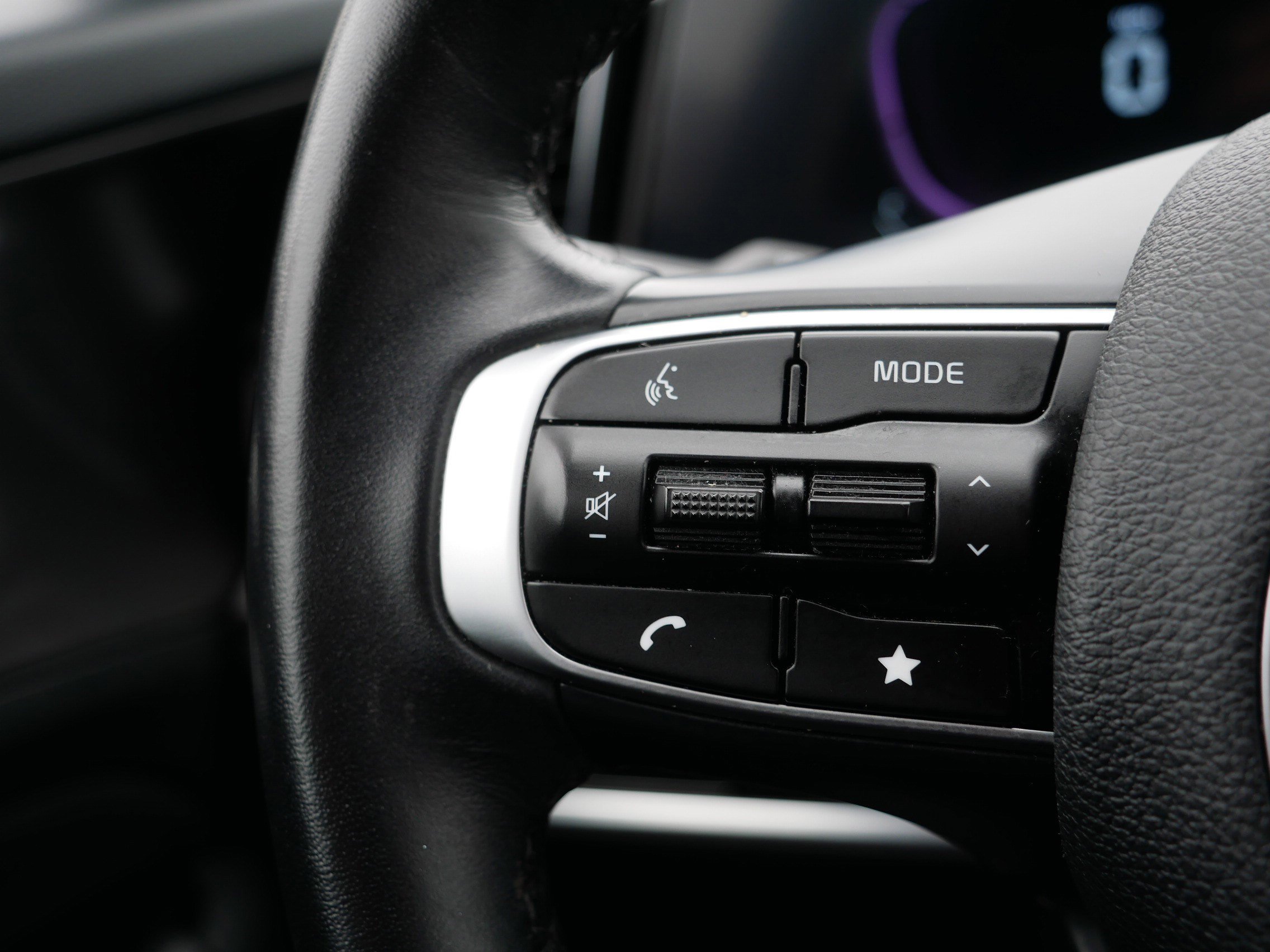 Certified 2024 Kia Sportage EX image 28