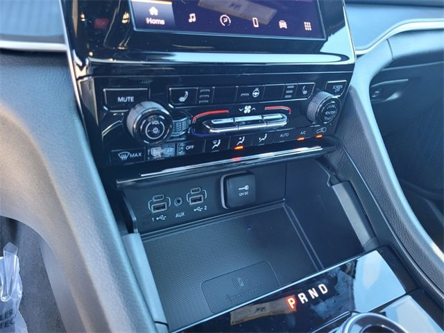 New 2025 Jeep Grand Cherokee Altitude image 25