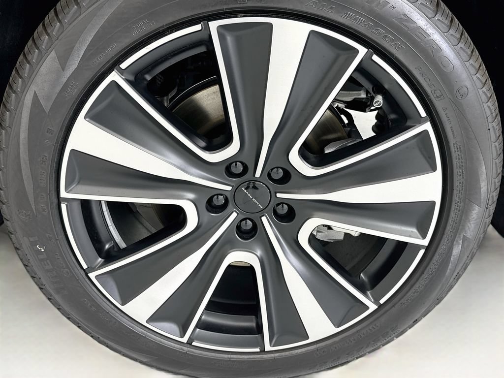 New 2026 Land Rover Range Rover SE AWD/4WD image 30