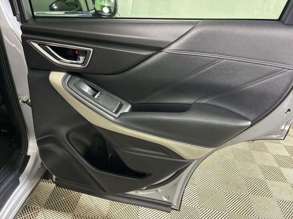 Used 2023 Subaru Forester Limited AWD/4WD image 29