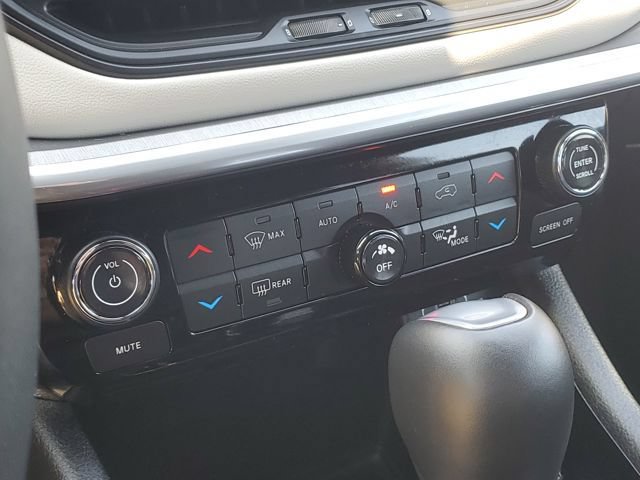 Used 2024 Jeep Compass Limited AWD/4WD image 18