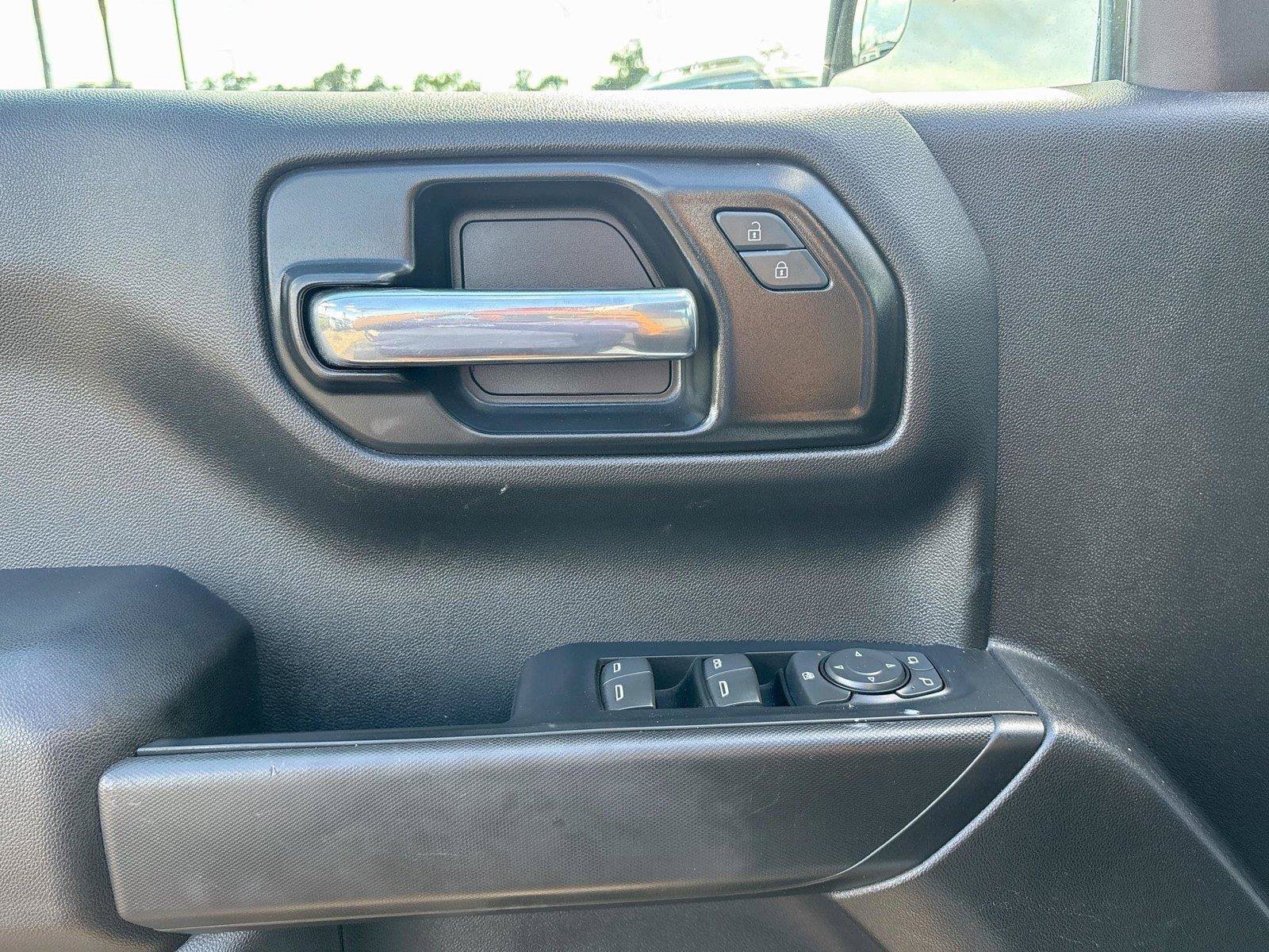 Used 2022 Chevrolet Silverado 1500 W/T w/ WT Fleet Convenience Package AWD/4WD image 17