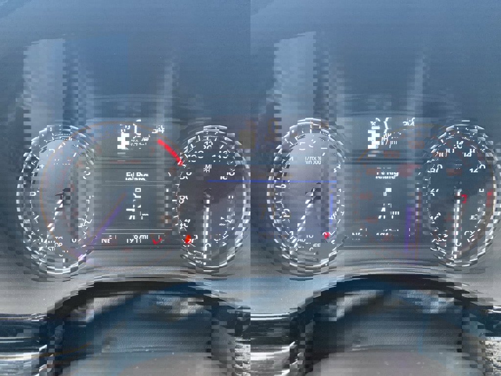 Used 2025 Cadillac XT5 Premium Luxury image 2