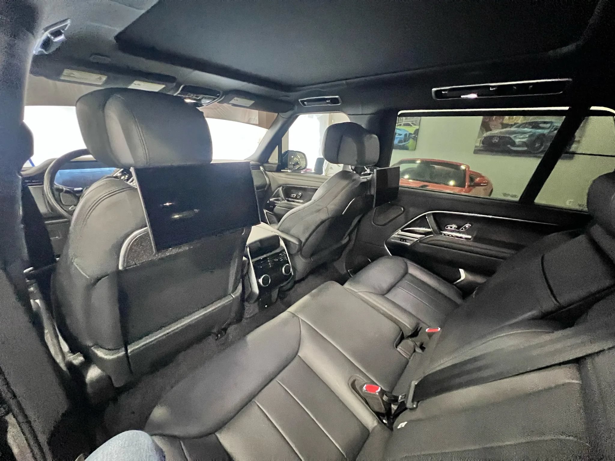 Used 2023 Land Rover Range Rover Long Wheelbase Autobiography AWD/4WD image 17