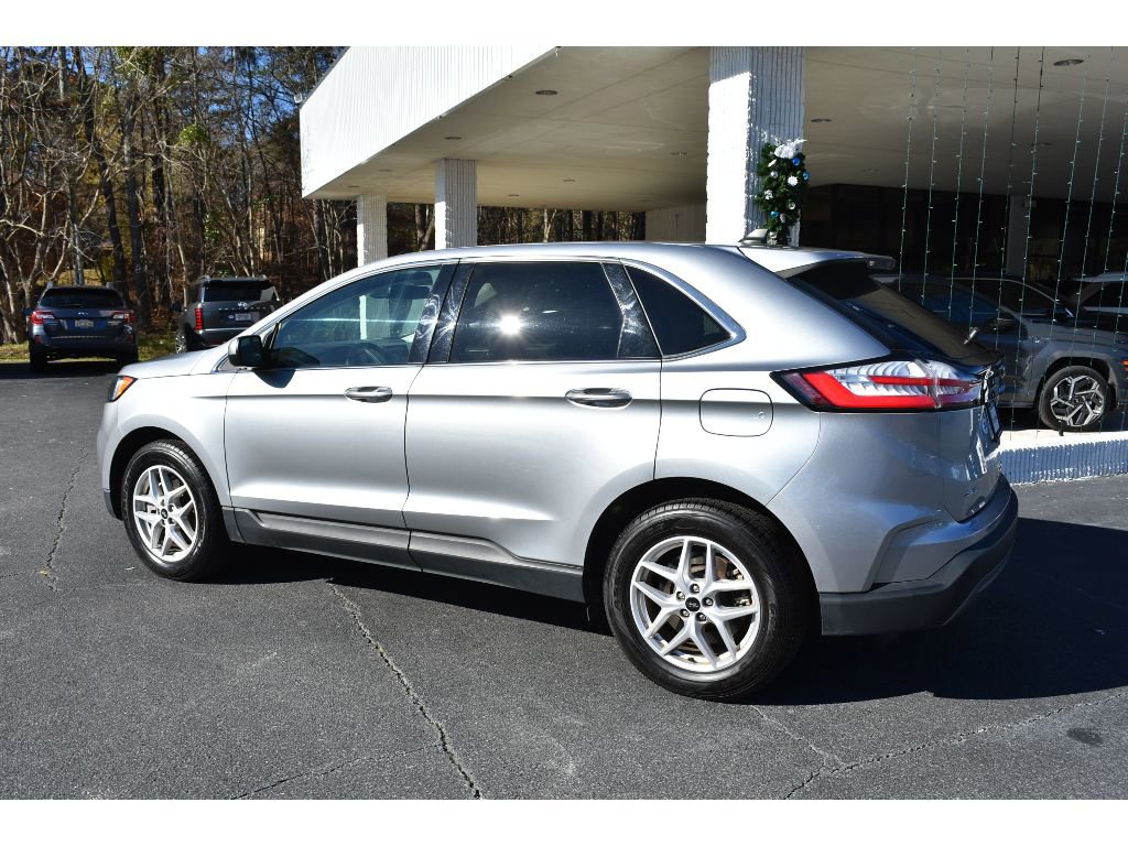 Used 2023 Ford Edge SEL image 2