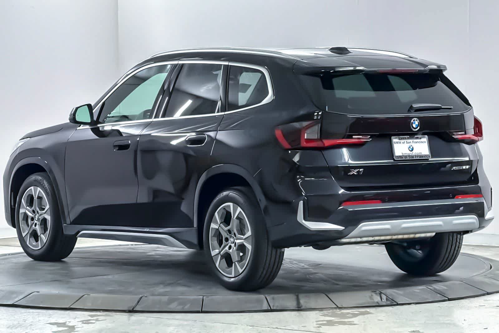 New 2026 BMW X1 xDrive28i w/ Technology Package AWD/4WD image 6