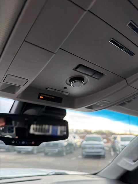 Used 2018 Chevrolet Suburban LT w/ Luxury Package image 26