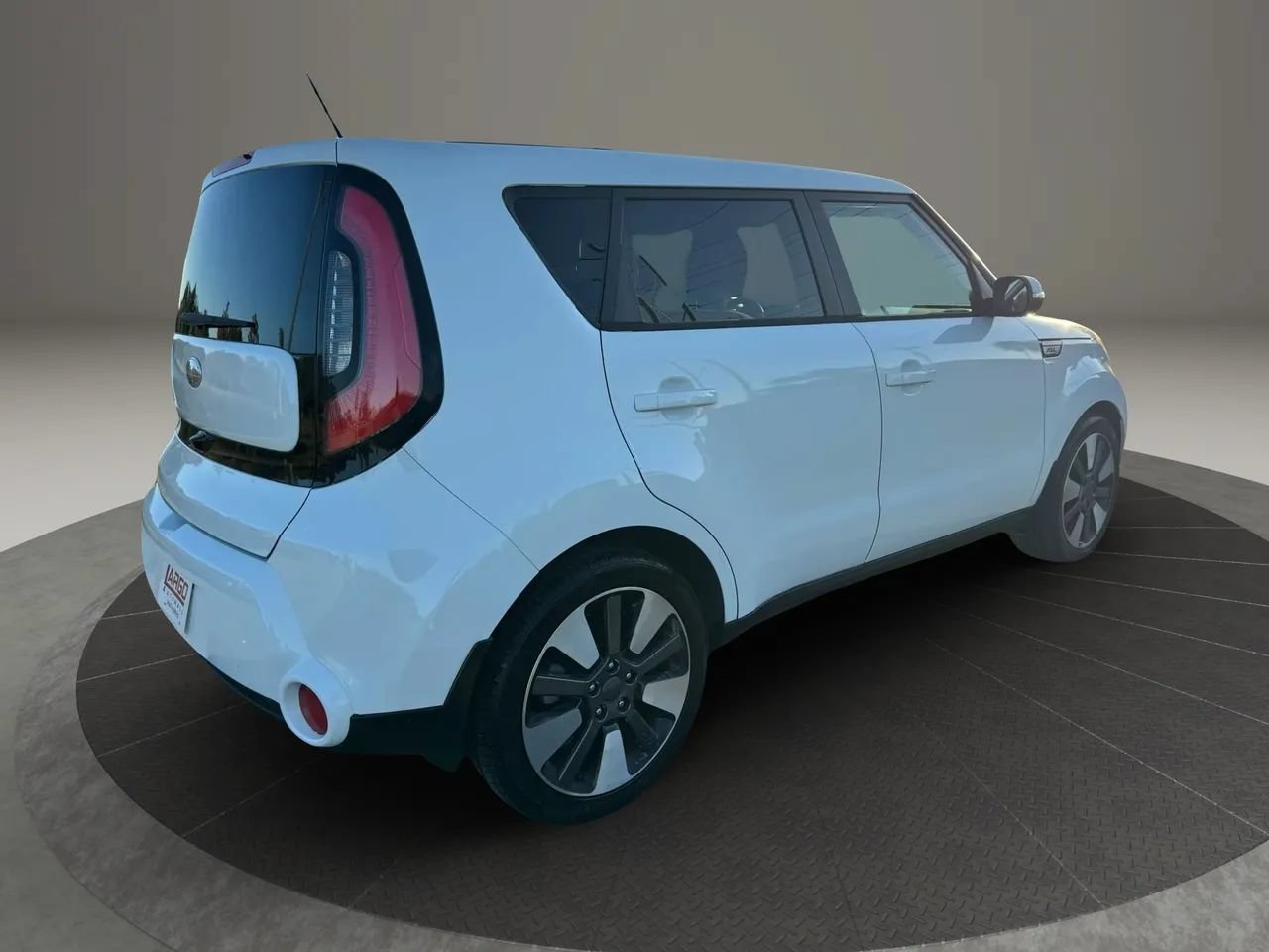 Used 2014 Kia Soul ! FWD image 5