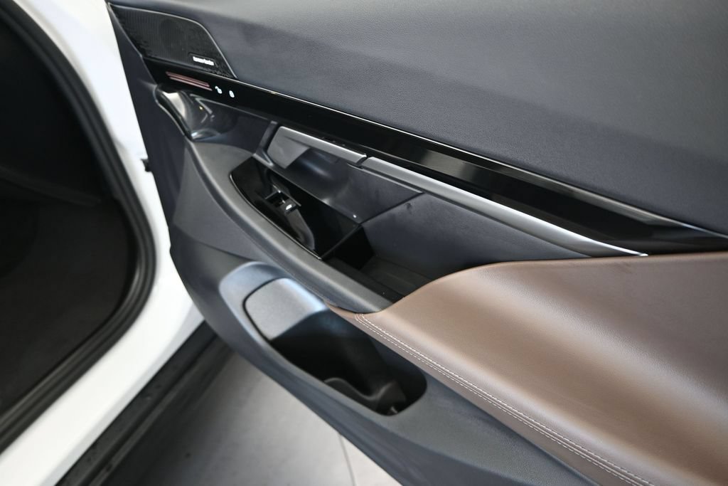 Certified 2026 BMW 530i RWD image 23