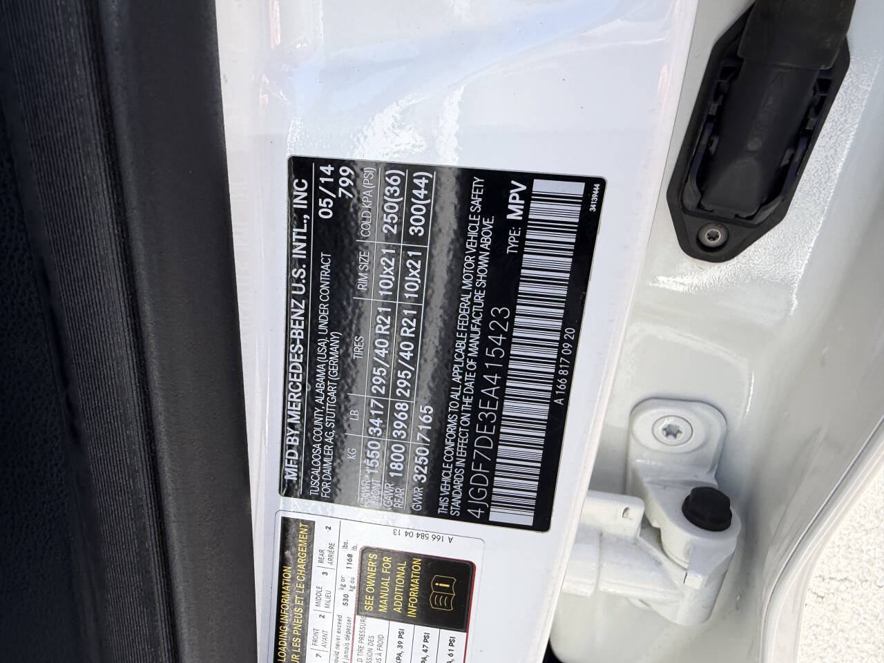 Used 2014 Mercedes-Benz GL 550 4MATIC image 16