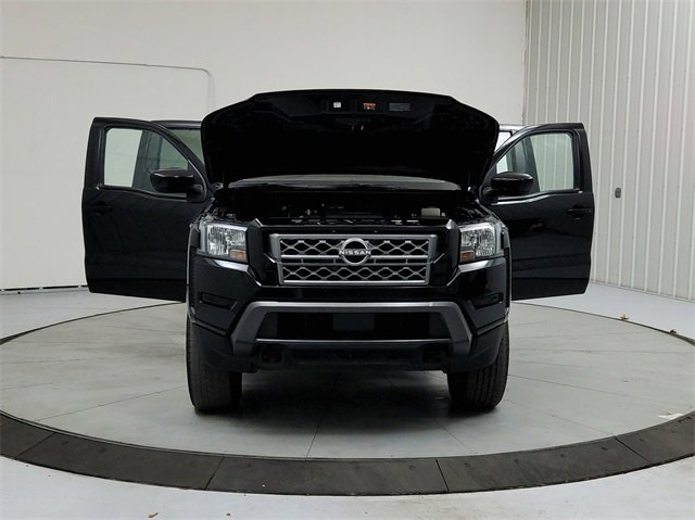 Used 2022 Nissan Frontier SV w/ Graphics Package image 10