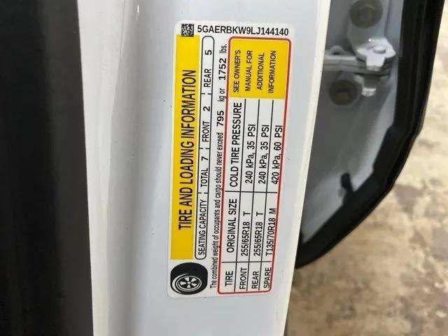 Used 2020 Buick Enclave Essence FWD image 95