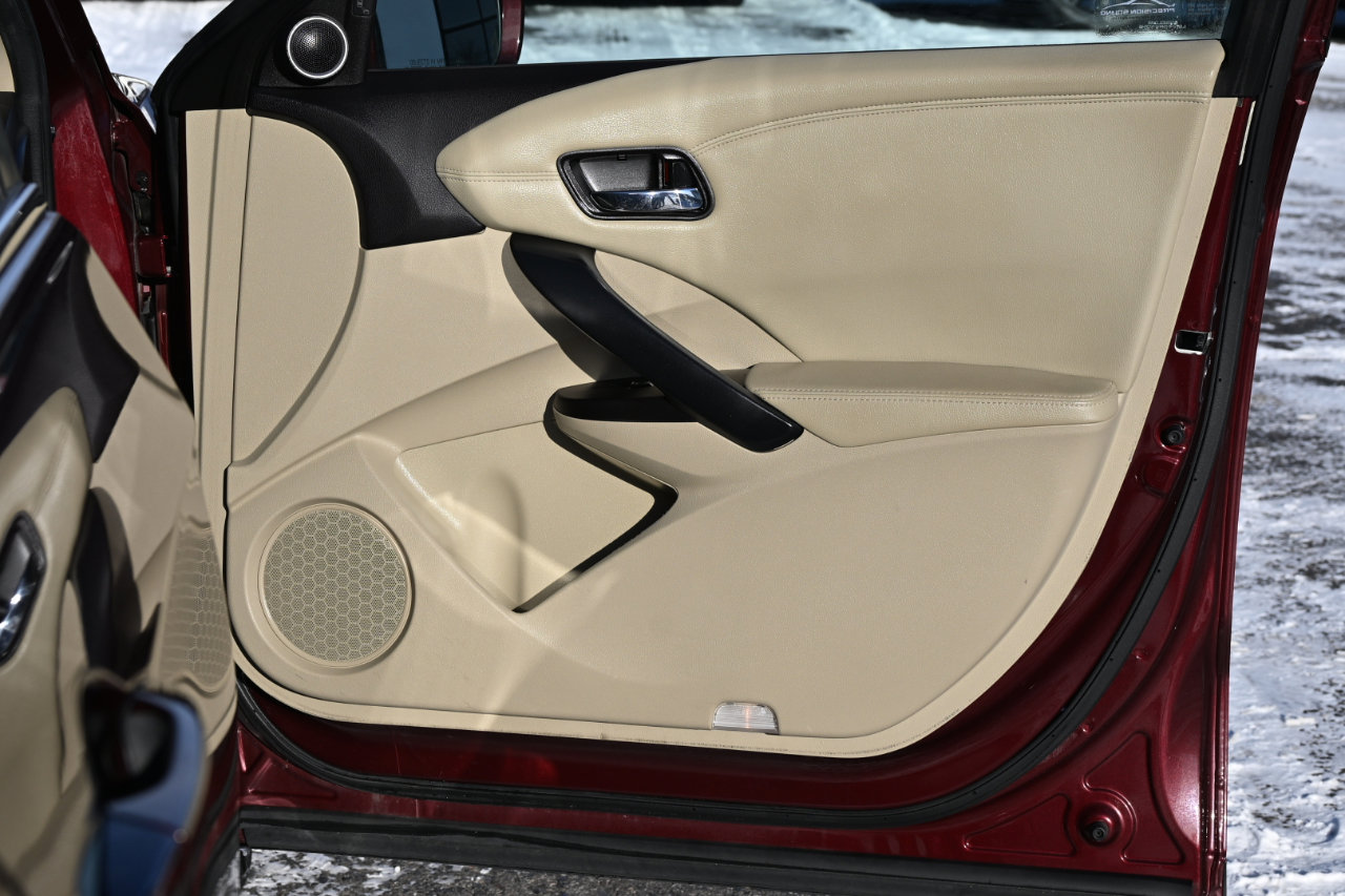 Used 2016 Acura RDX AWD w/ Technology Package image 29