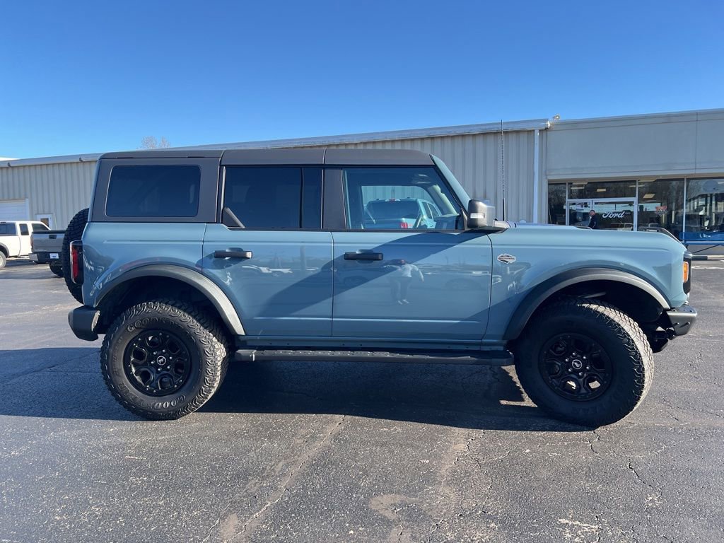 Used 2022 Ford Bronco Wildtrak image 2