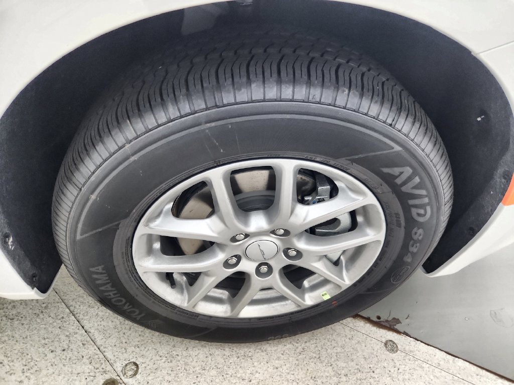 New 2027 Chrysler Pacifica LX FWD image 31