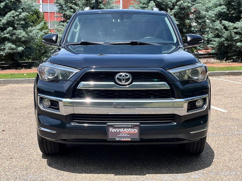 Used 2018 Toyota 4Runner Limited AWD/4WD image 27