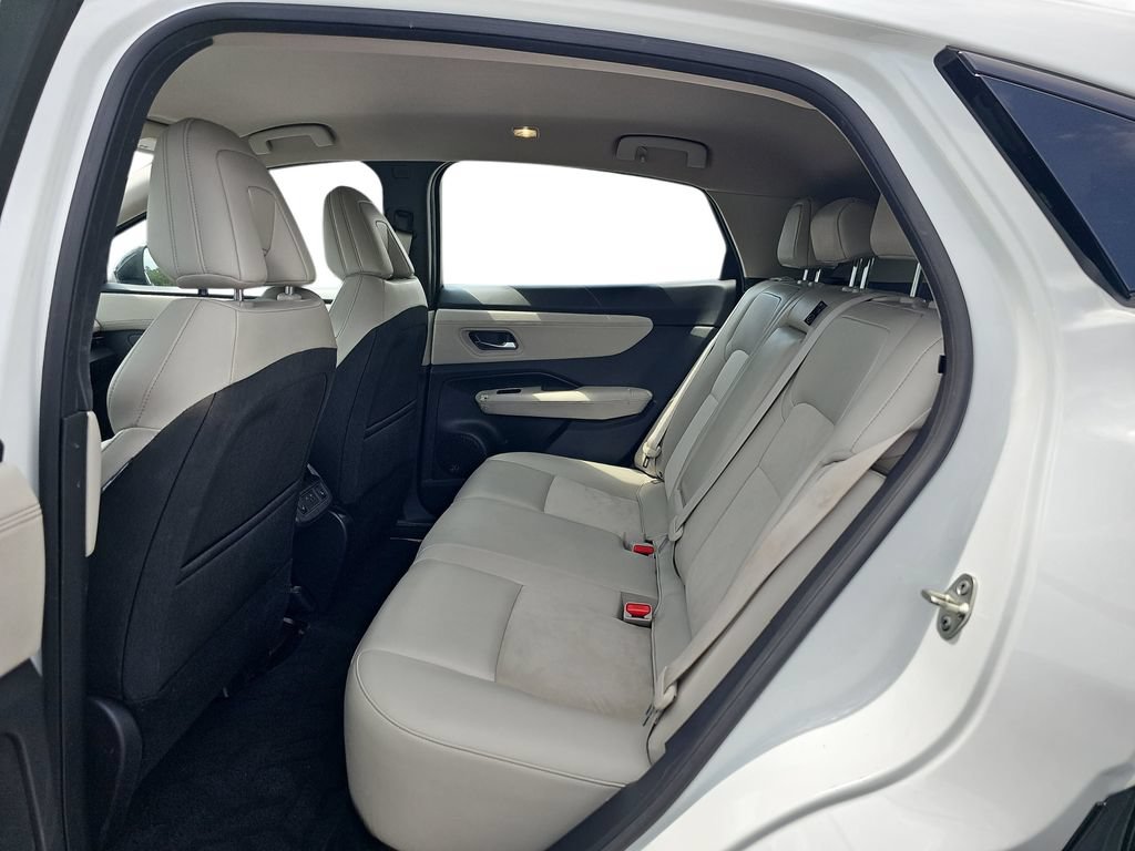 Used 2024 Nissan Ariya AWD image 14