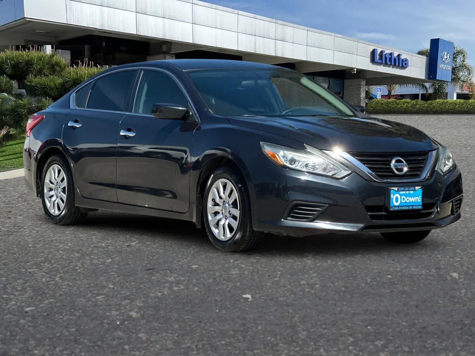 Used 2016 Nissan Altima 2.5 S w/ Power Driver Seat Package FWD image 10