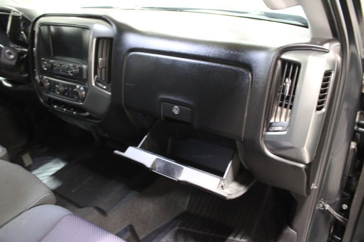 Used 2018 Chevrolet Silverado 1500 LT w/ All Star Edition AWD/4WD image 26
