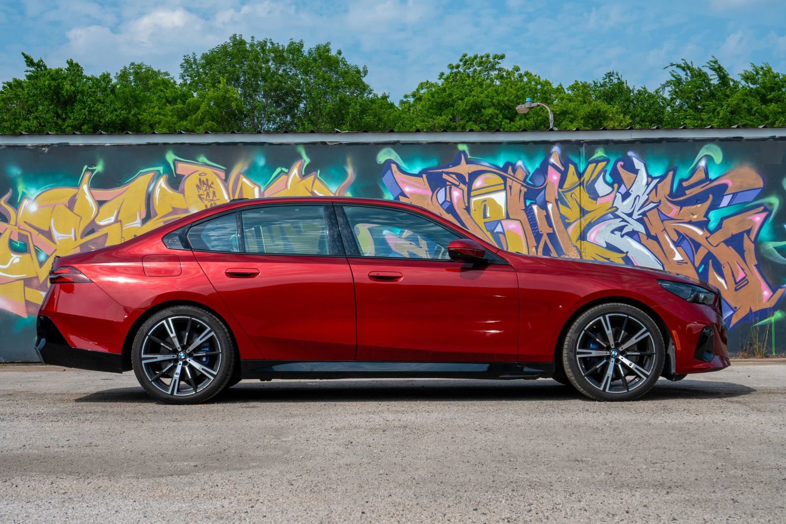 Used 2024 BMW 530i w/ M Sport Package RWD image 9