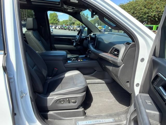 Used 2025 Chevrolet Tahoe LT w/ Comfort Package AWD/4WD image 12