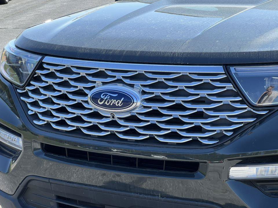 Used 2022 Ford Explorer Platinum w/ Equipment Group 601A AWD/4WD image 8
