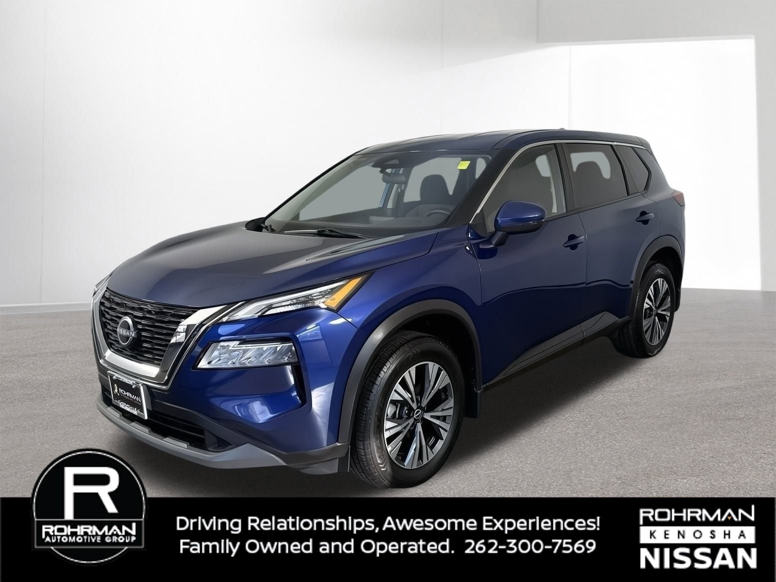 Used 2022 Nissan Rogue SV image 1
