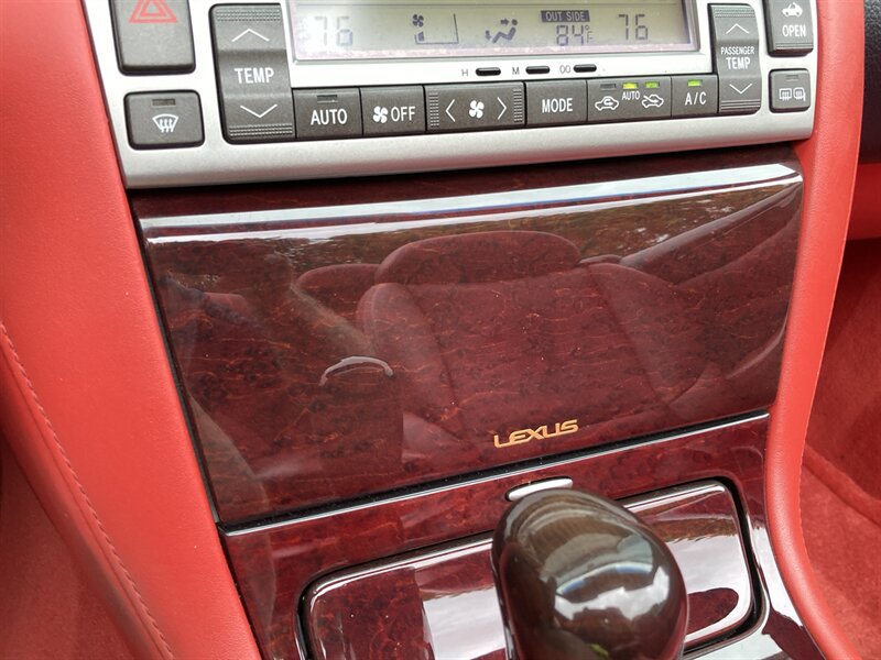 Used 2002 Lexus SC 430 Convertible RWD image 28