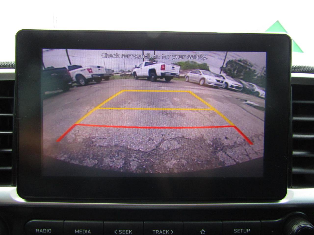 Used 2022 Hyundai Venue SEL FWD image 14