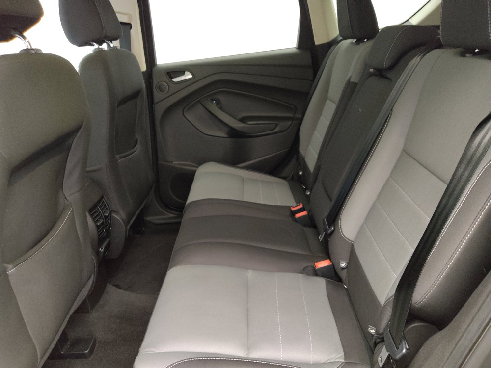 Used 2016 Ford Escape SE w/ Equipment Group 201A FWD image 18