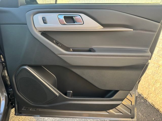 New 2026 Ford Explorer Active AWD/4WD image 26