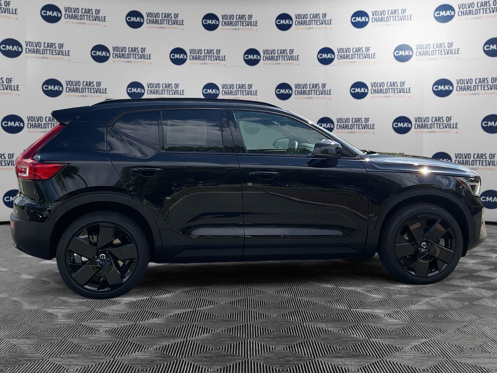 New 2026 Volvo EX40 Ultra AWD/4WD image 6