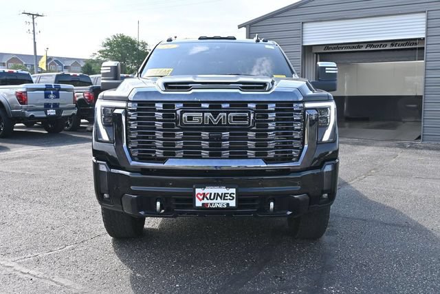 Used 2024 GMC Sierra 2500 Denali Ultimate AWD/4WD image 12
