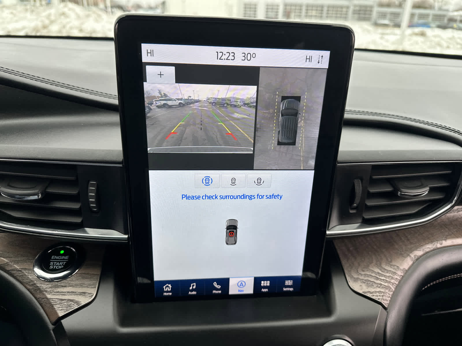 Used 2020 Ford Explorer Platinum image 18