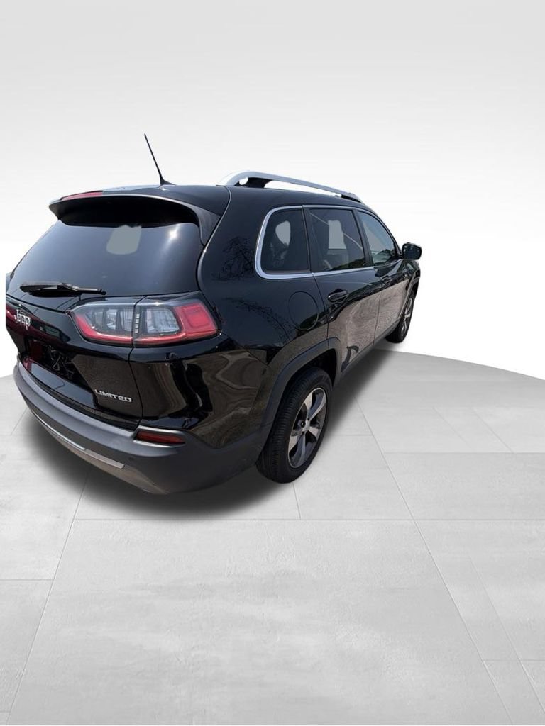 Used 2019 Jeep Cherokee Limited AWD/4WD image 7