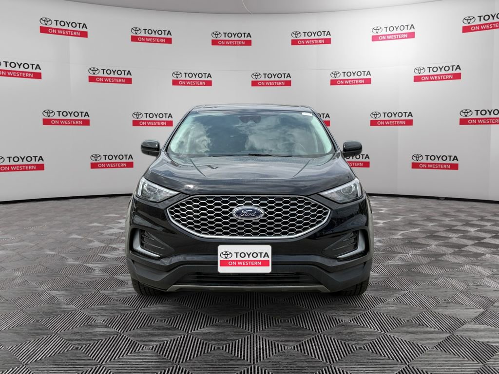 Used 2014 Ford Edge Limited w/ Equipment Group 302A AWD/4WD image 8