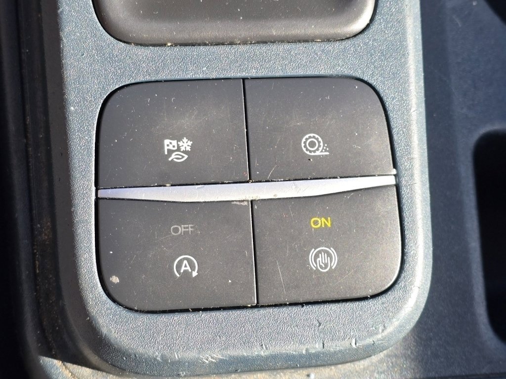 Used 2022 Ford Maverick XL image 27