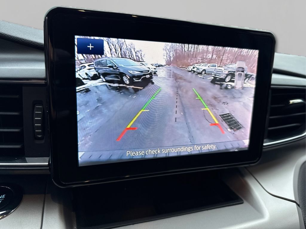 Used 2022 Ford Explorer XLT w/ Equipment Group 202A image 30