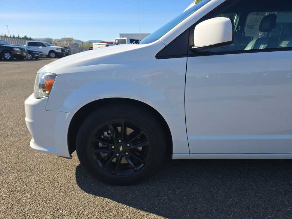 Used 2019 Dodge Grand Caravan GT FWD image 13