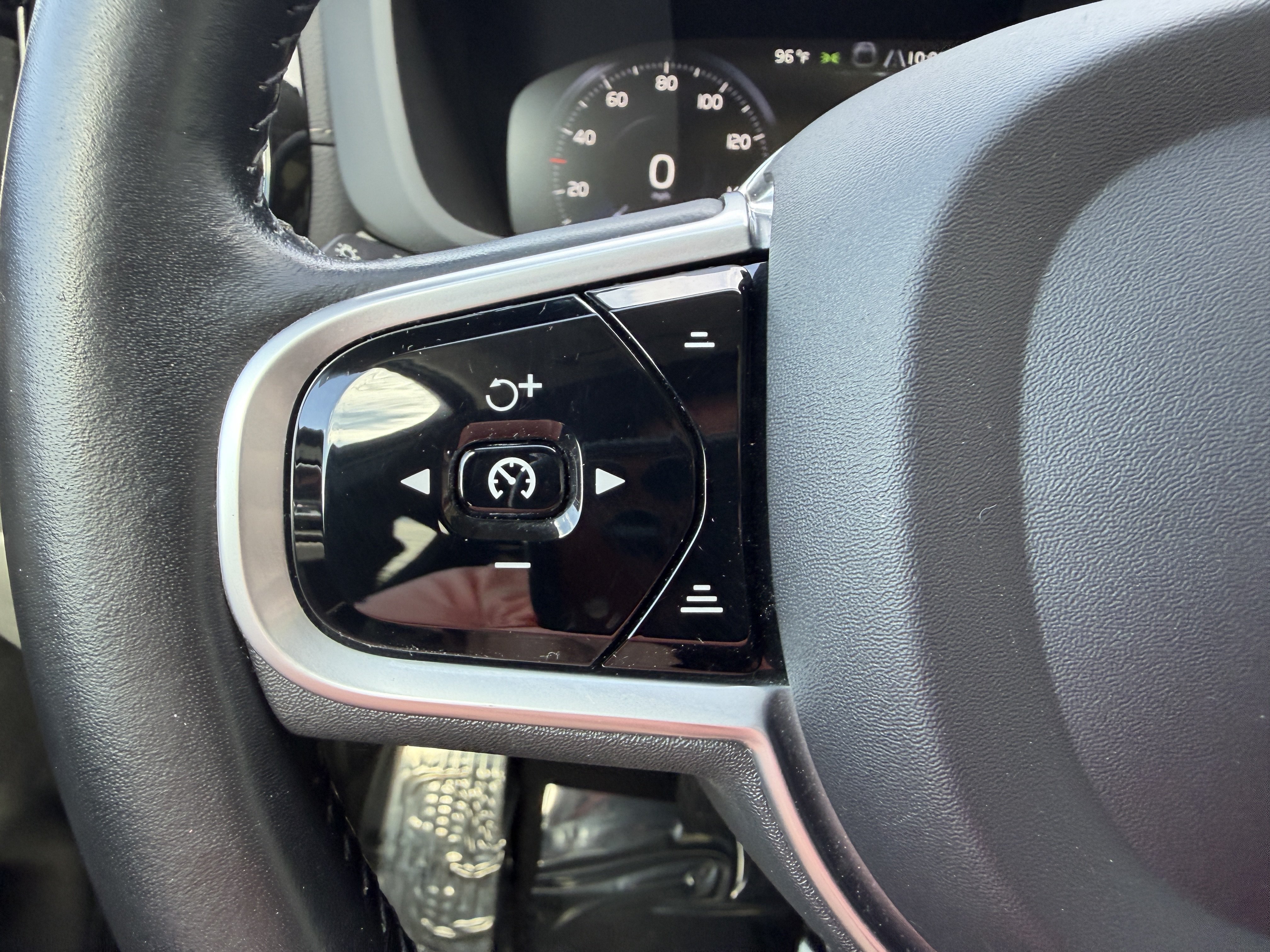 Used 2021 Volvo XC60 T5 Inscription w/ Advanced Package FWD image 35