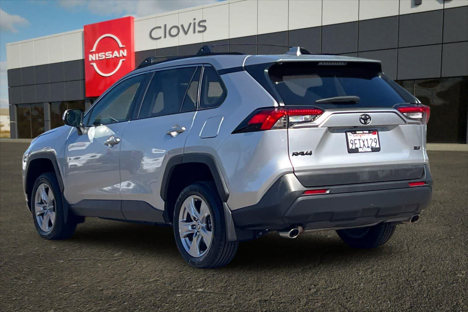 Used 2023 Toyota RAV4 XLE FWD image 7