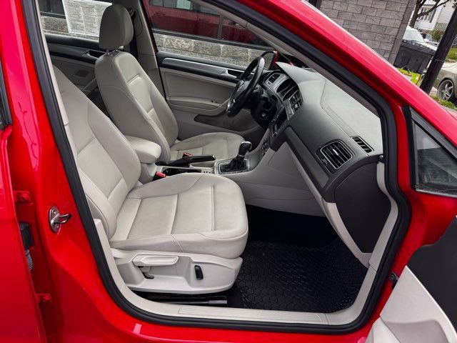 Used 2015 Volkswagen Golf SE FWD image 31