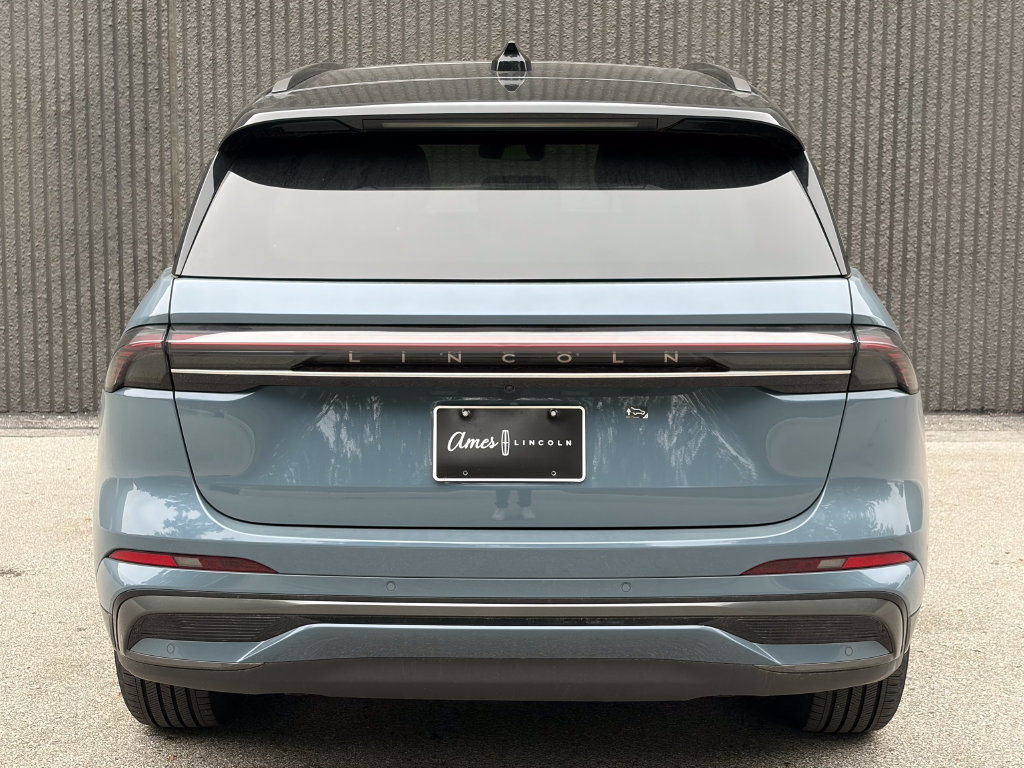 New 2026 Lincoln Nautilus Reserve w/ Jet Appearance Package AWD/4WD image 6